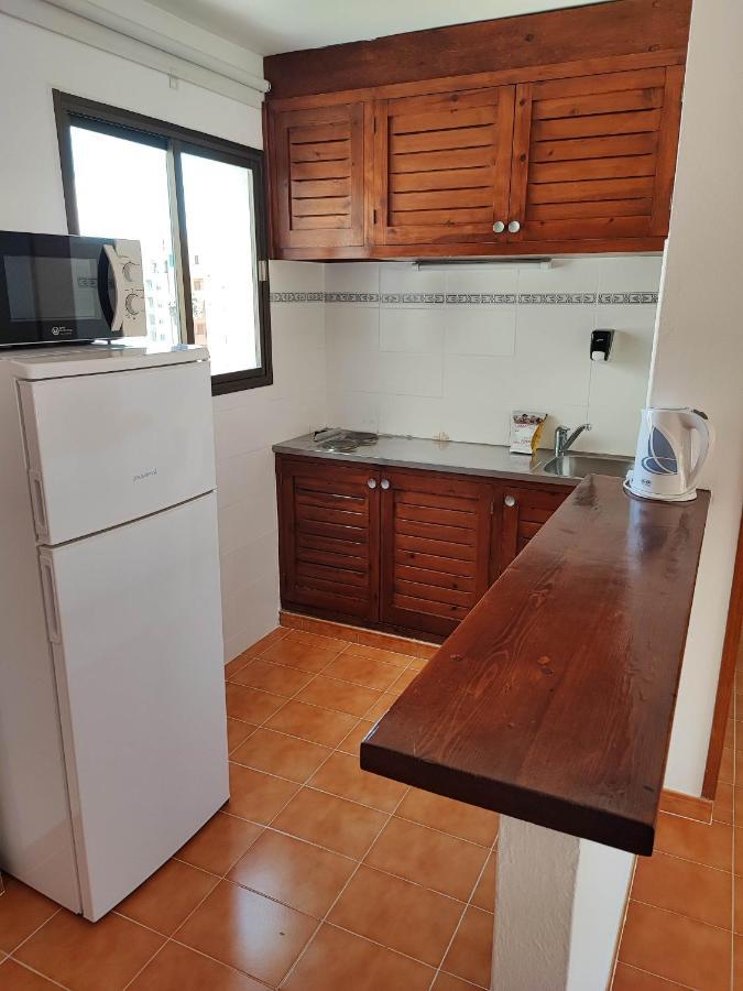 Apartamentos Es Canto (Adults Only) Platja d'en Bossa Exterior foto