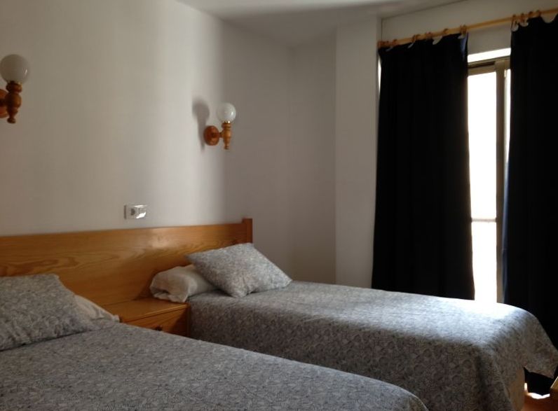 Apartamentos Es Canto (Adults Only) Platja d'en Bossa Exterior foto