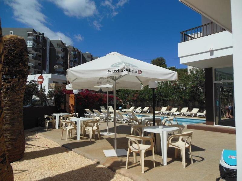 Apartamentos Es Canto (Adults Only) Platja d'en Bossa Exterior foto