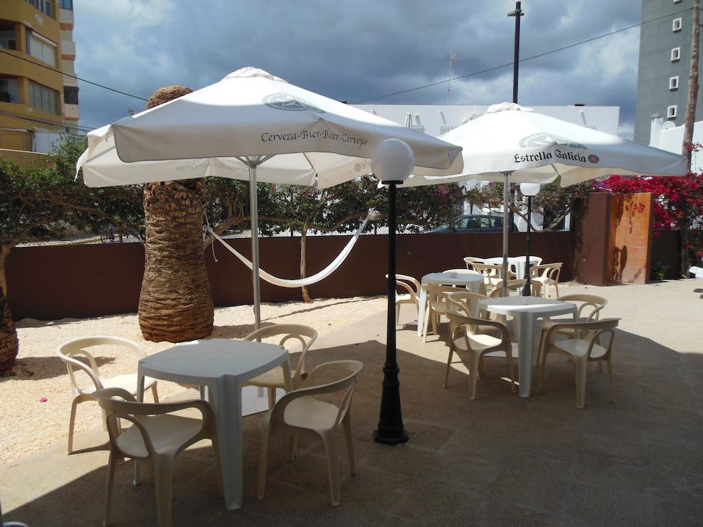 Apartamentos Es Canto (Adults Only) Platja d'en Bossa Exterior foto